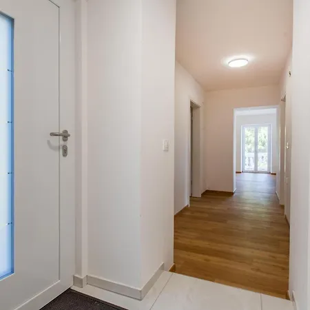 Gorgeous In With Kitchen *